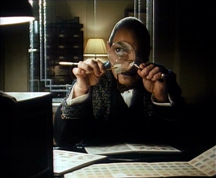 Poirot Stamps Magnifying Glass